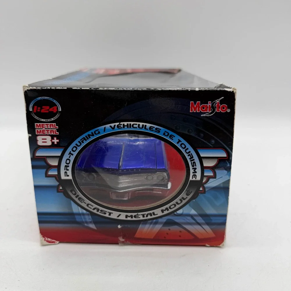Maisto 31090 Pro Rodz 1:24 Scale 1965 Chevrolet Malibu SS 2005 Diecast Metal Car